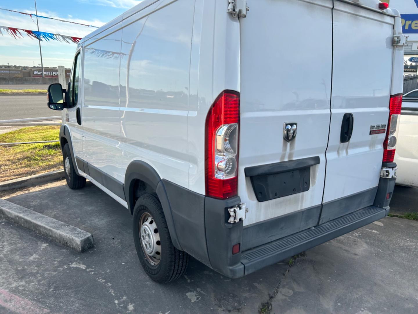 2015 White RAM Promaster (3C6TRVNG7FE) , located at 1687 Business 35 S, New Braunfels, TX, 78130, (830) 625-7159, 29.655487, -98.051491 - Photo#1